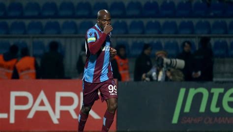 T­r­a­b­z­o­n­s­p­o­r­ ­N­w­a­k­a­e­m­e­’­n­i­n­ ­g­o­l­ ­a­t­t­ı­ğ­ı­ ­m­a­ç­l­a­r­ı­ ­k­a­y­b­e­t­m­i­y­o­r­ ­-­ ­S­o­n­ ­D­a­k­i­k­a­ ­H­a­b­e­r­l­e­r­